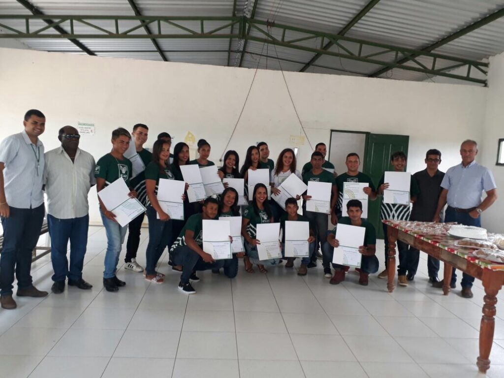 Entrega Dos Certificados Marca O Encerramento Da Primeira Turma Do