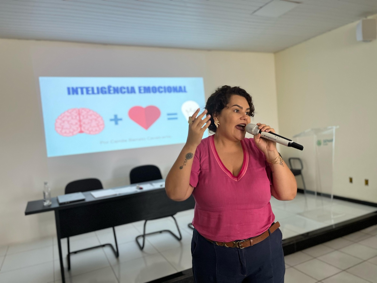 Psicóloga Camila Barreto falou sobre Inteligência Emocional